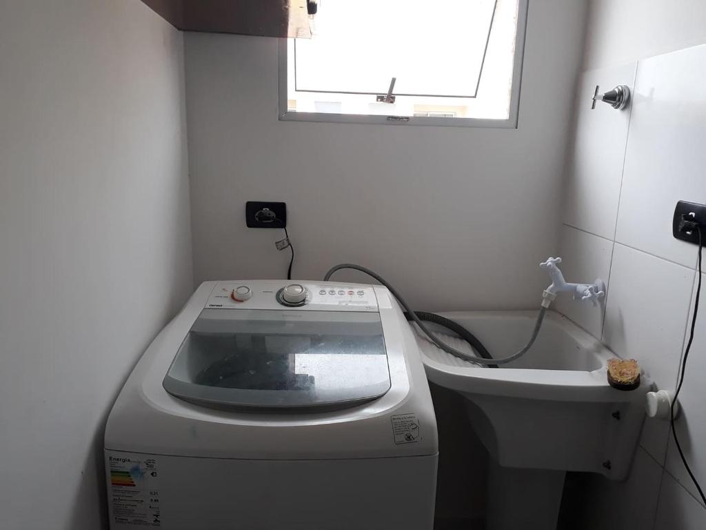  Apto em Condomínio com piscina