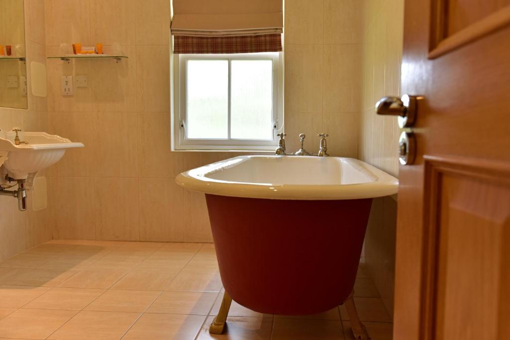 Koupelna v ubytování Moness Resort