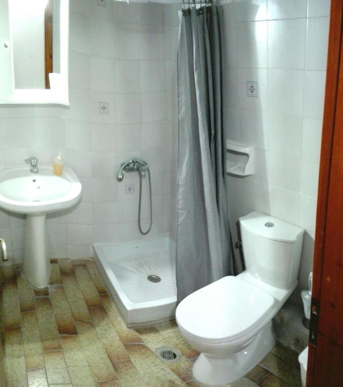 Koupelna v ubytování Hause Zorbas