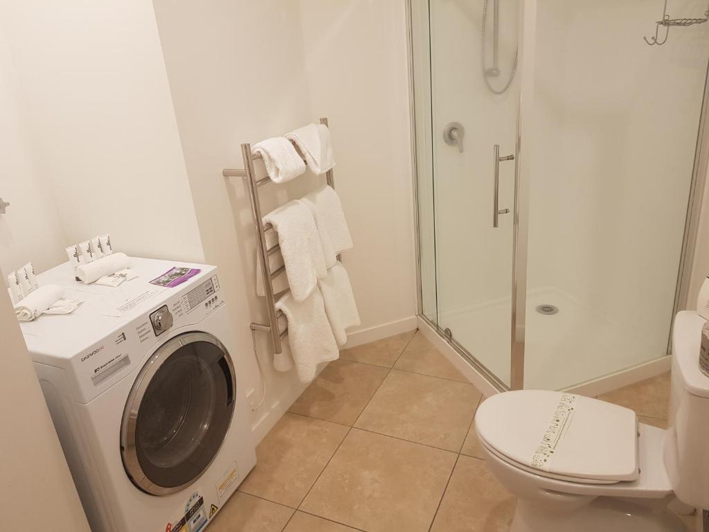 Quest on Durham - Resim 19