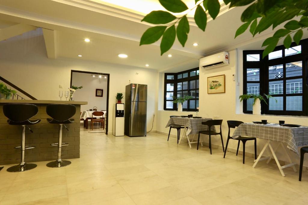Fotografie z fotogalerie ubytování G Beach Front Villa v destinaci Batu Feringgi