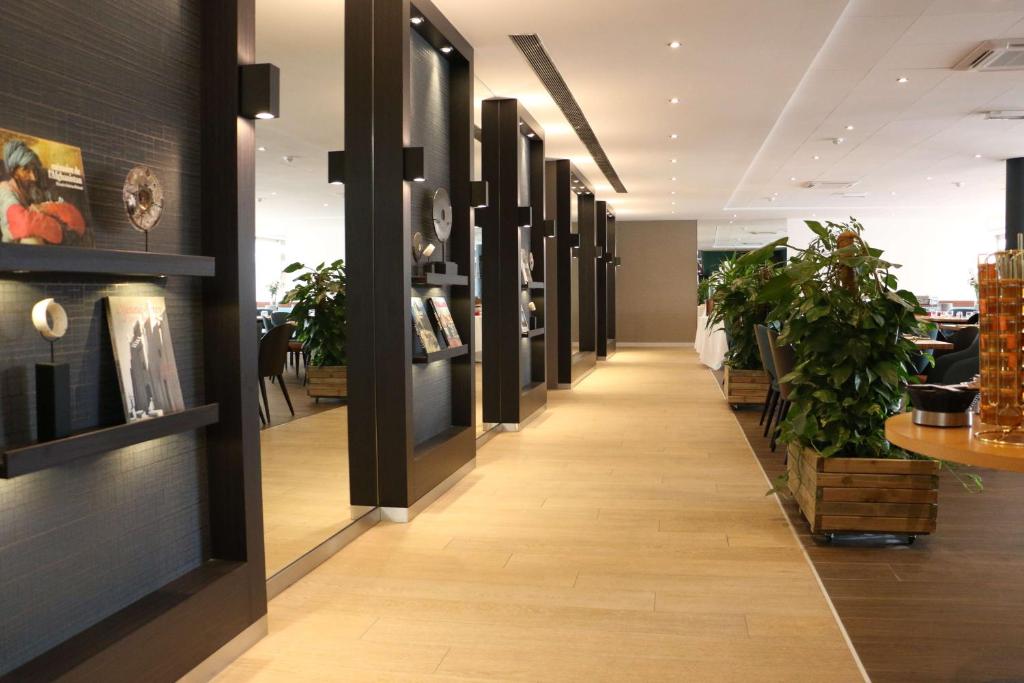 Fotografie z fotogalerie ubytování Best Western Plus Hotel Admiral v destinaci La Tour-de-Salvagny