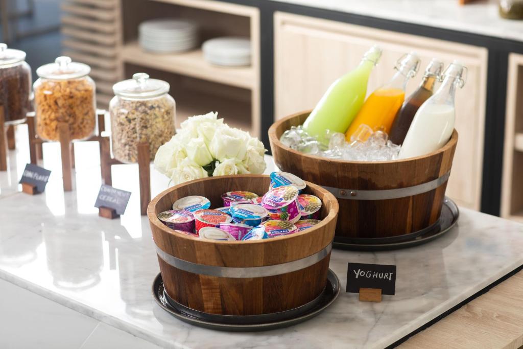 LIV Hotel Phuket Patong Beachfront - 5