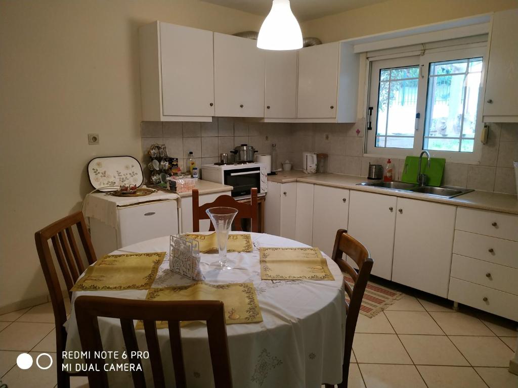 Kuchyňa alebo kuchynka v ubytovaní Stavros Apartments