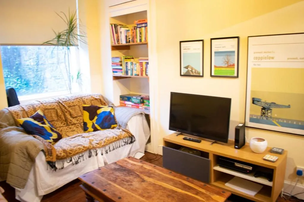 1 Bedroom Flat by Leith Walk, Edinburgh, United Kingdom