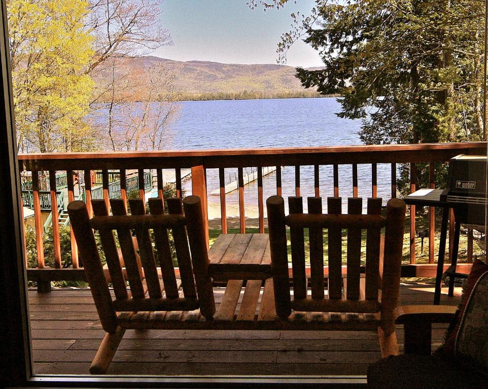 The Juliana Resort - Lakefront Studio Suite Upper Level
