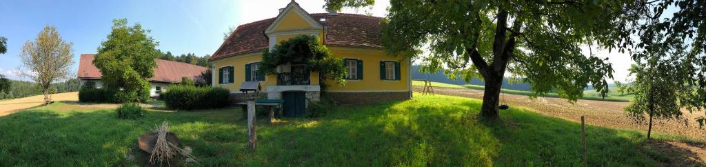 Fotografie z fotogalerie ubytování Erzherzog-Johann Ferienhaus mit besonderem Flair v destinaci Stainz