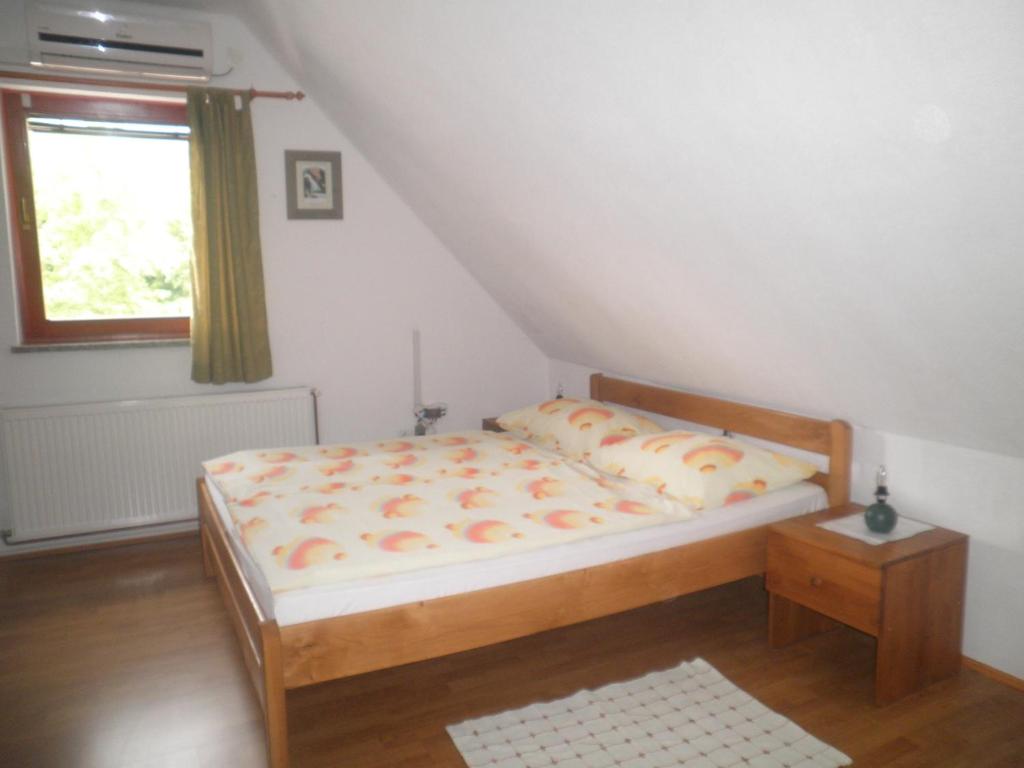 Postel nebo postele na pokoji v ubytování Guest House Spoljaric Sasa