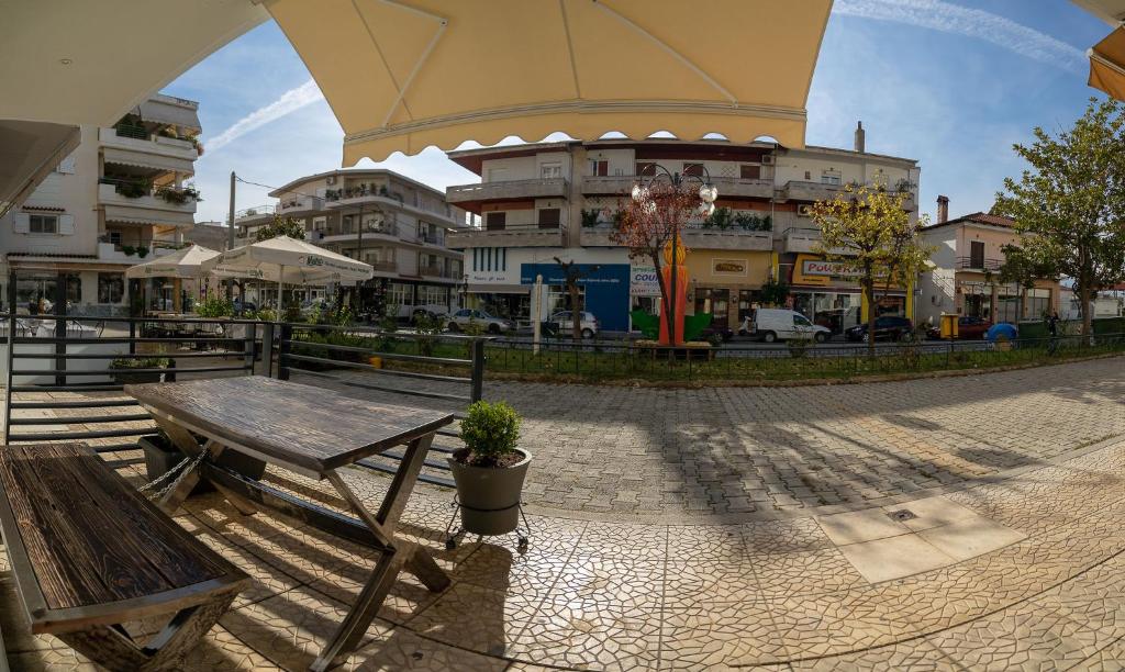 Oikion Meteora Home 1 - 2