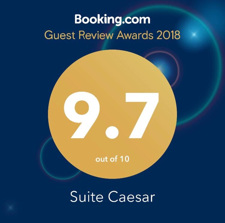 Certifikát, hodnocení, plakát nebo jiný dokument vystavený v ubytování Suite Caesar - Neot Golf