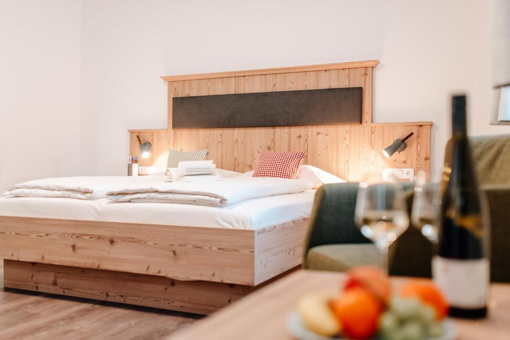 Postel nebo postele na pokoji v ubytování Löwen Hotel & Restaurant