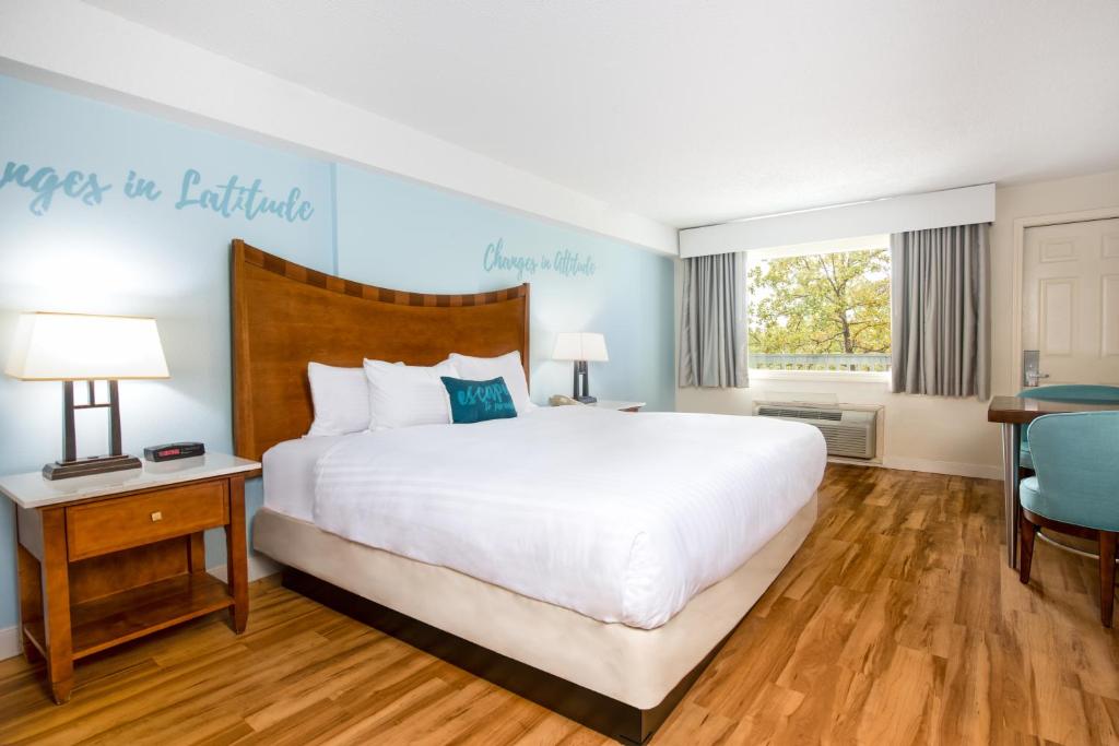 Margaritaville Lake Resort Lake of the Ozarks photo