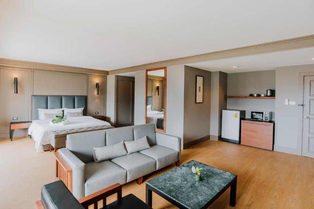 Marine Plaza Hotel Pattaya - Resim 21