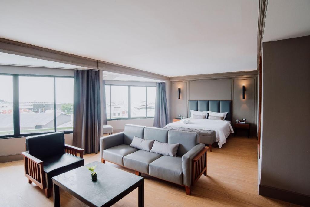 Marine Plaza Hotel Pattaya - Resim 2