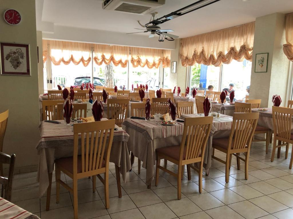 Restaurace v ubytování Hotel Canasta