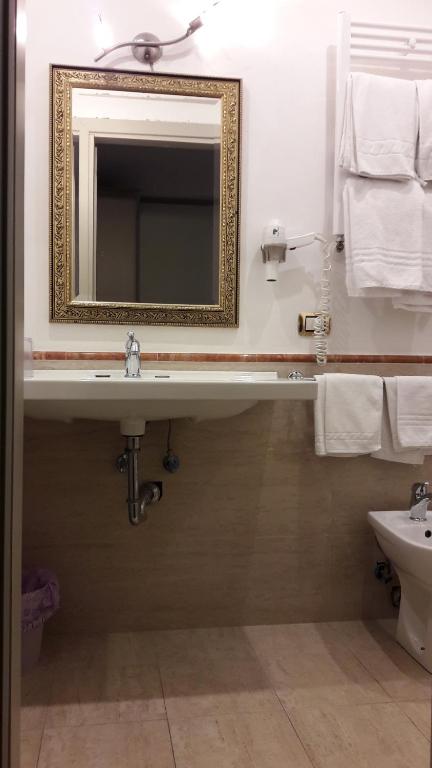 Hotel Quadrifoglio by Mancini - Resim 18