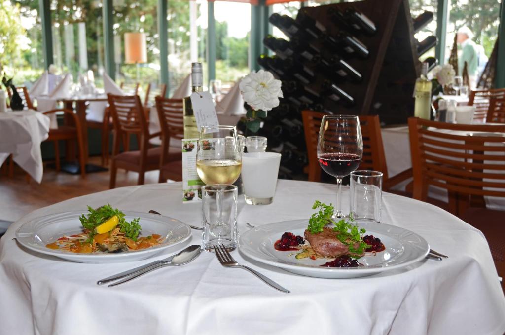 Nápoje v ubytování Fletcher Hotel-Restaurant Amelander Kaap