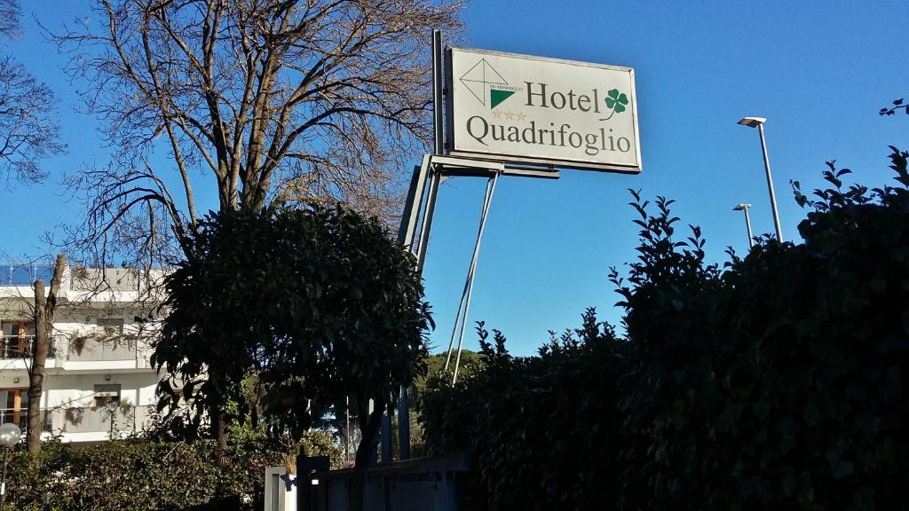 Certifikát, hodnocení, plakát nebo jiný dokument vystavený v ubytování Hotel Quadrifoglio by Mancini