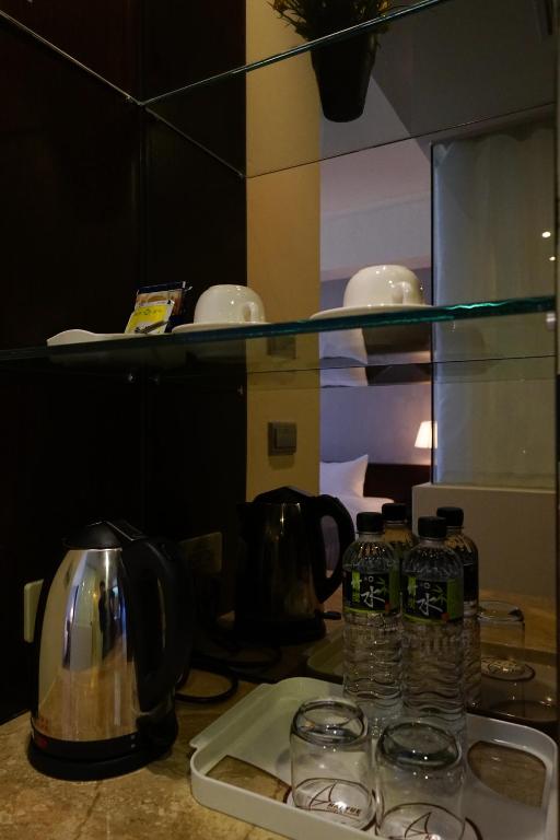 Kuchyň nebo kuchyňský kout v ubytování Hai Yue Hotel