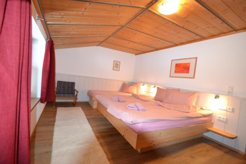 Postel nebo postele na pokoji v ubytování Ferienhaus Rieder