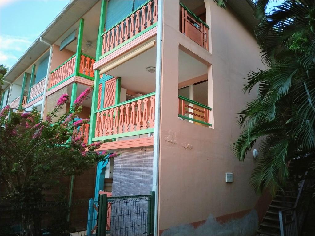 Budova, kde se apartmán nachází