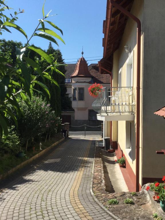 Budova, v ktorej sa apartmán nachádza