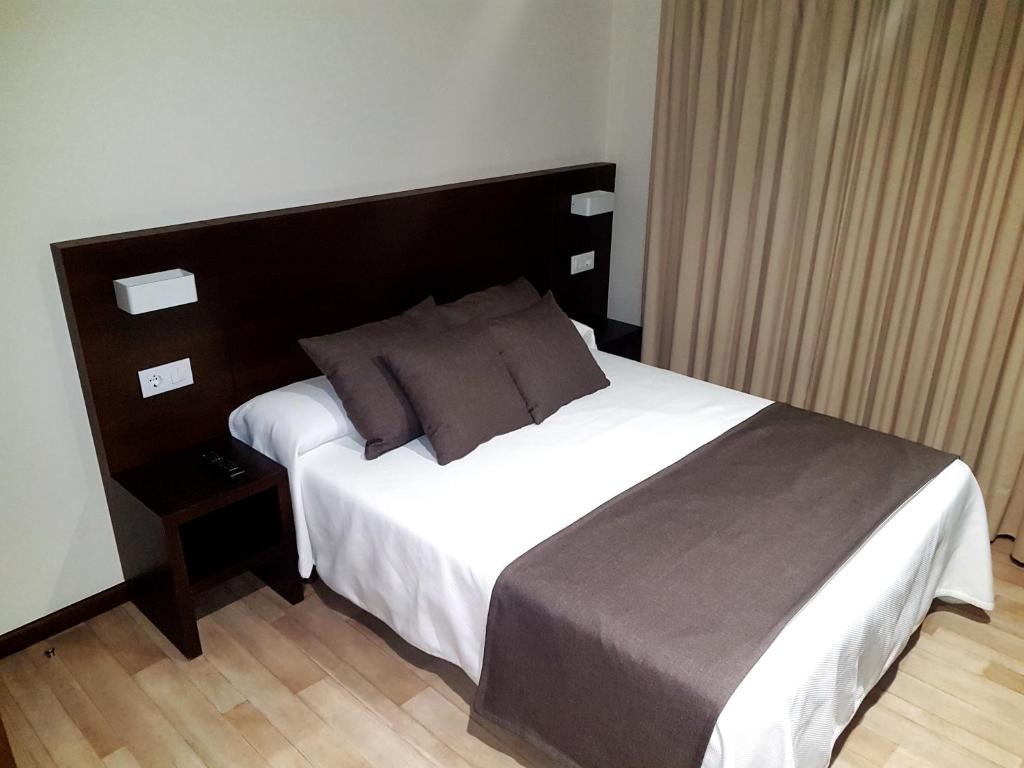 Complejo O Piñeiral A Fonsagrada - Chambre Familiale Avec Vue Sur Jardin