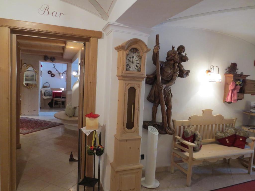 Postel nebo postele na pokoji v ubytování Hotel Ciasa Ai Pini