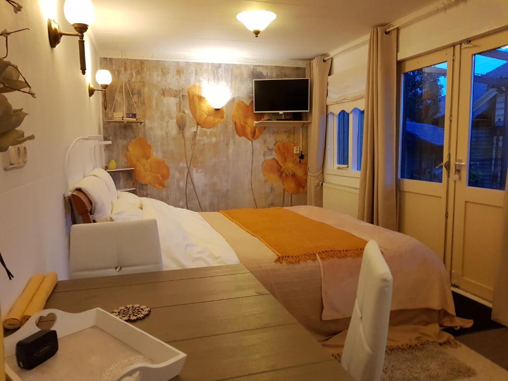 B&B Usselo Klein, fijn en uniek! - Double Room With Garden View