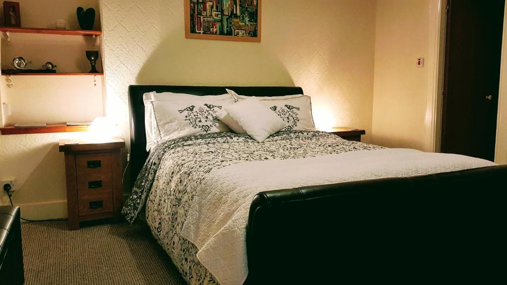 Doric House - Quarto King
