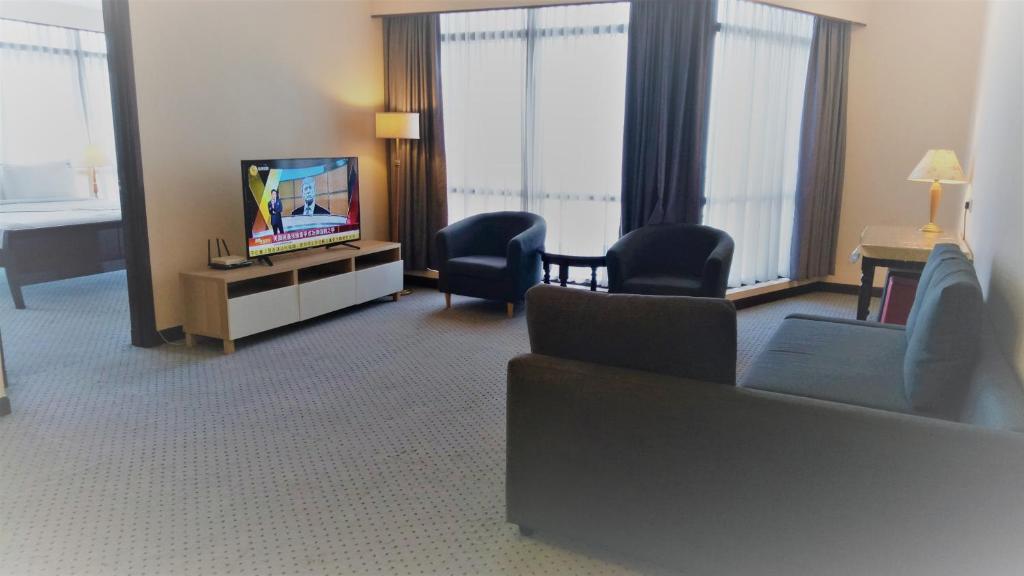 Grand Service Apartment @ Times Square - Two-Bedroom Apartment
