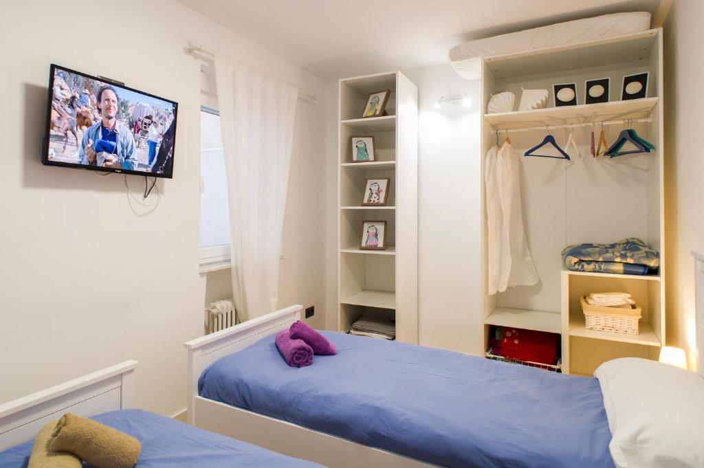 VuT LAS URSULAS - 13