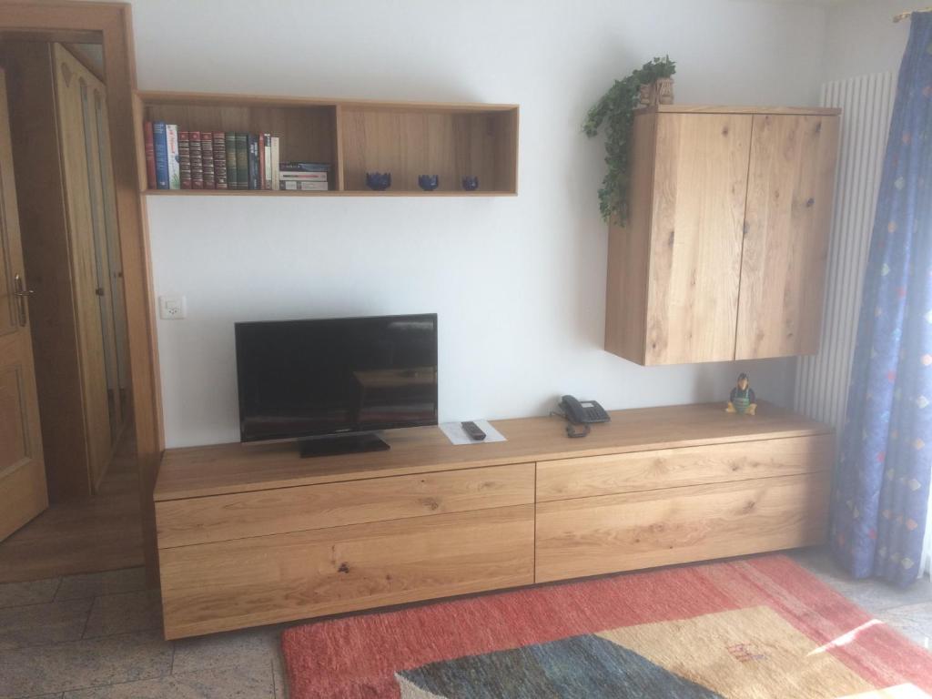 TV a/nebo společenská místnost v ubytování Apartment Aura