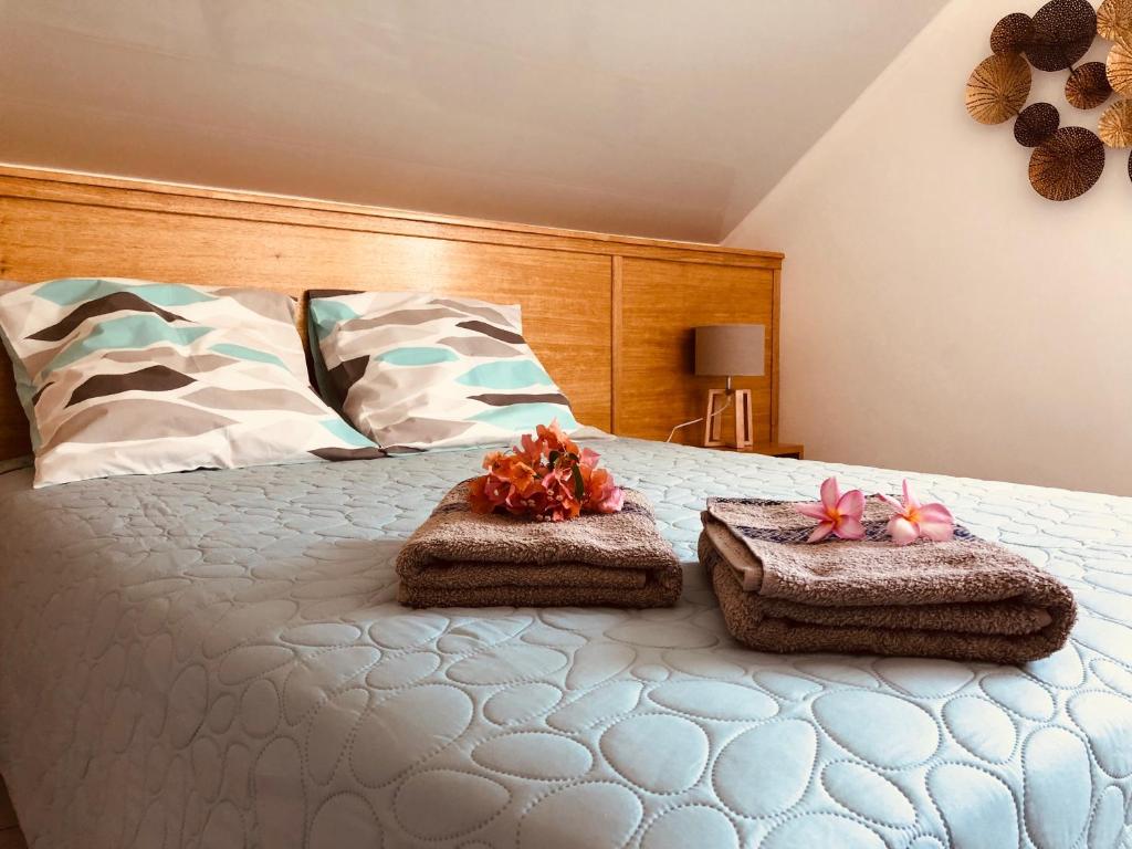 La Villa Maé - Standard Double Room With Shared Bathroom