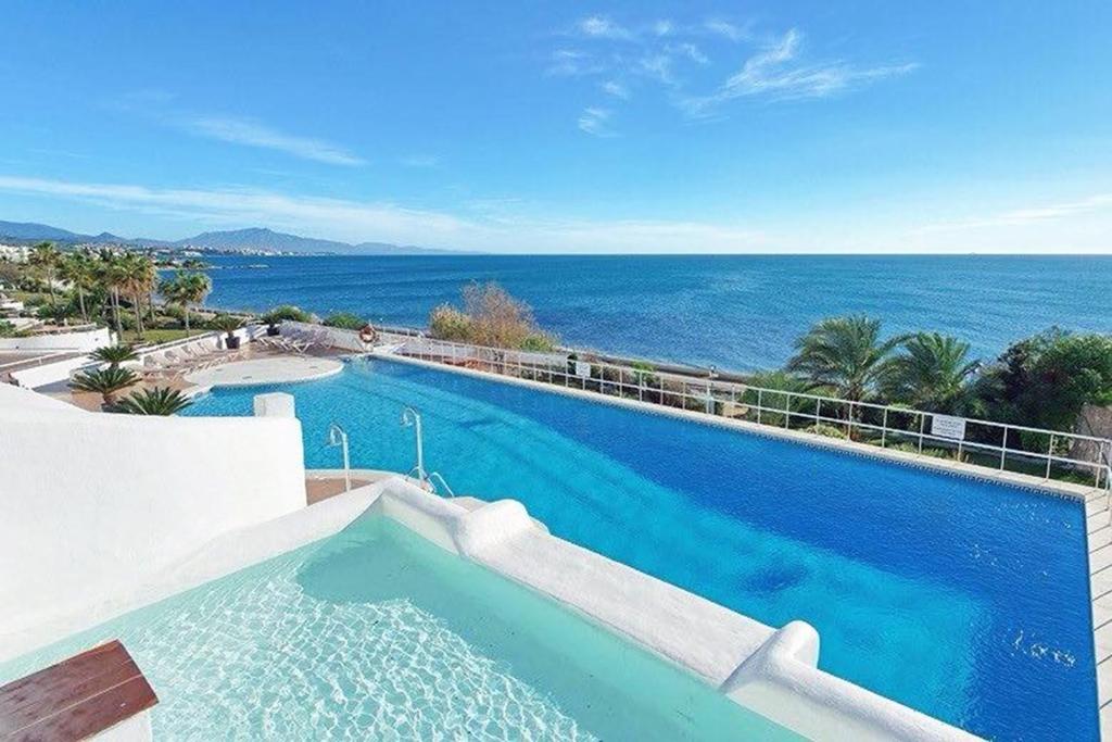 Espectacular duplex en Estepona - Urb Sinfonia del Mar ...