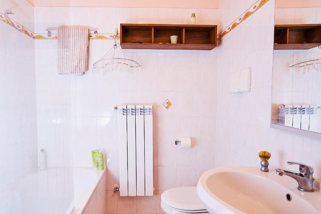 Een badkamer bij Le Quattro Stagioni Lakeview
