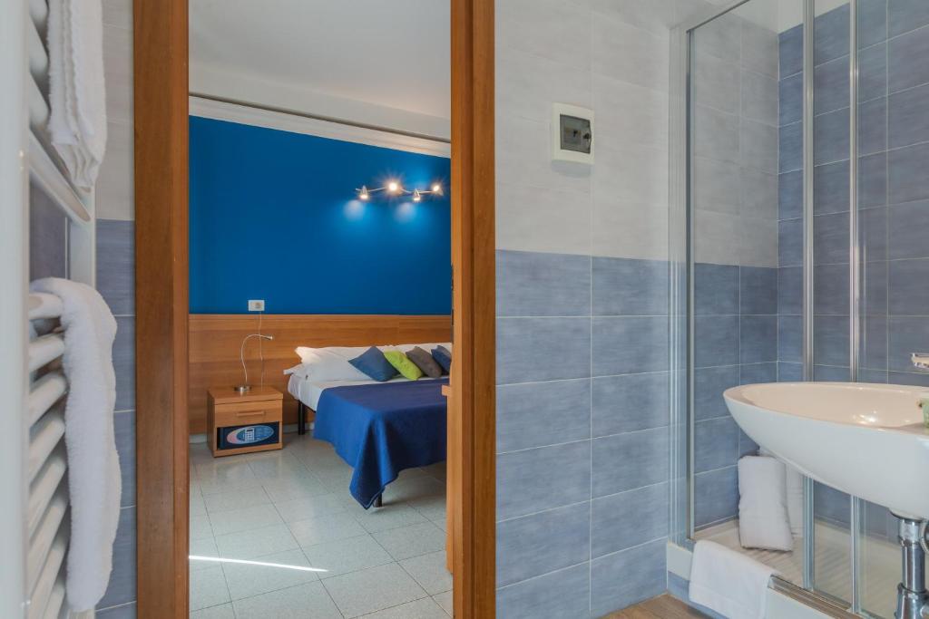 Koupelna v ubytování Hotel Viterbo Inn
