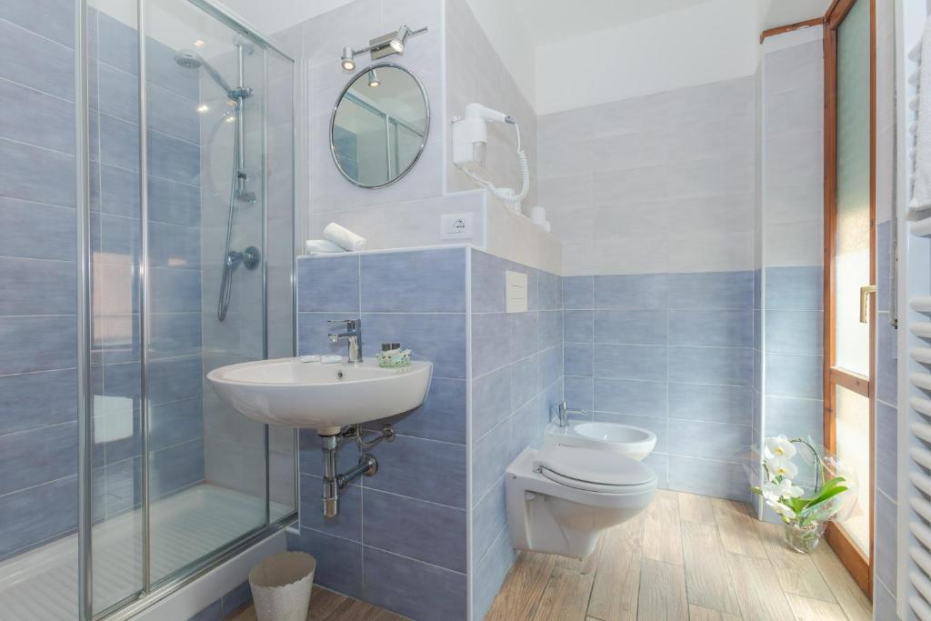 Koupelna v ubytování Hotel Viterbo Inn