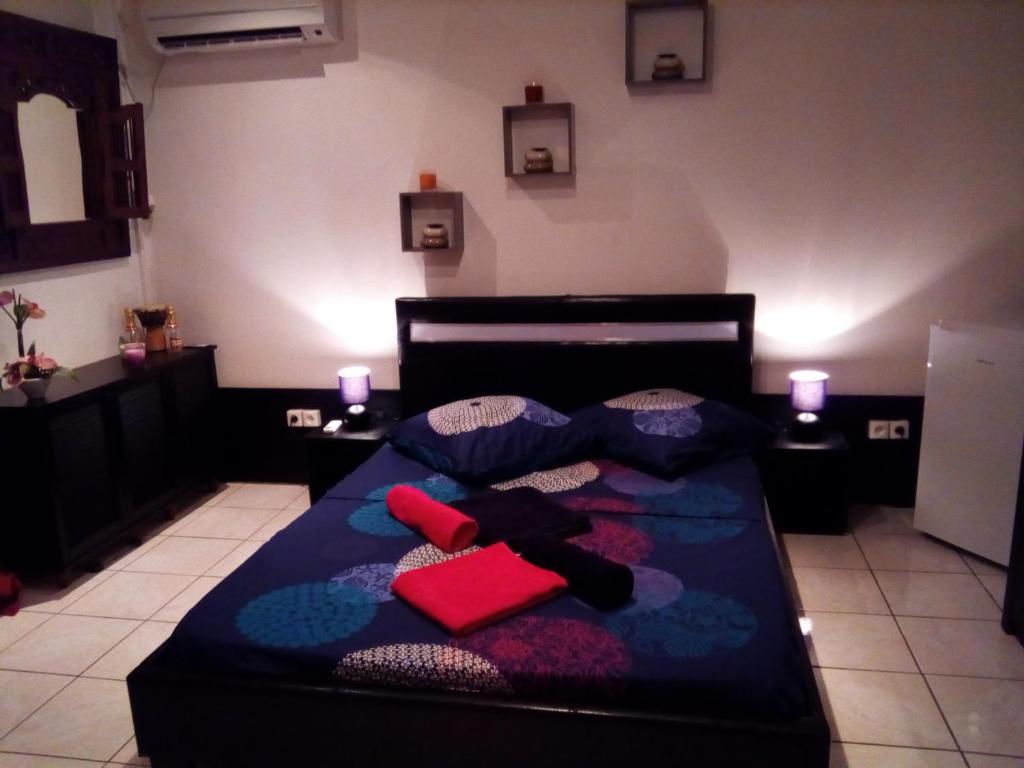 Postel nebo postele na pokoji v ubytování La CAZ A NOU