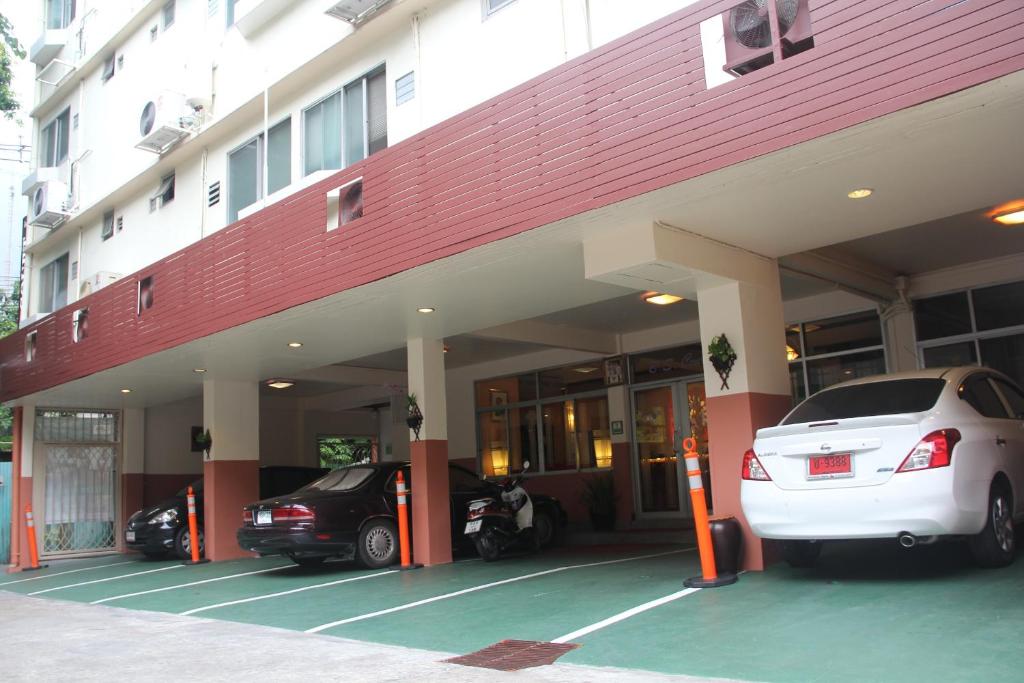B.S. Court Hotel Sathorn - Resim 38