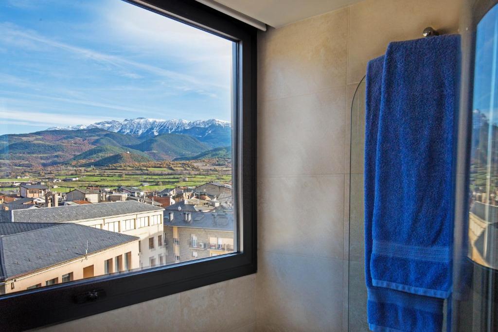Nespecifikovaný výhled na hory nebo výhled na hory při pohledu z hotelu