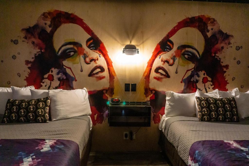 Downtown Phoenix Hotel photo
