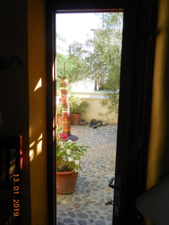 Un jardín fuera de Casa del Tejedor