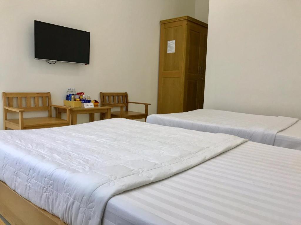 Hung Long Hotel - Twin Room