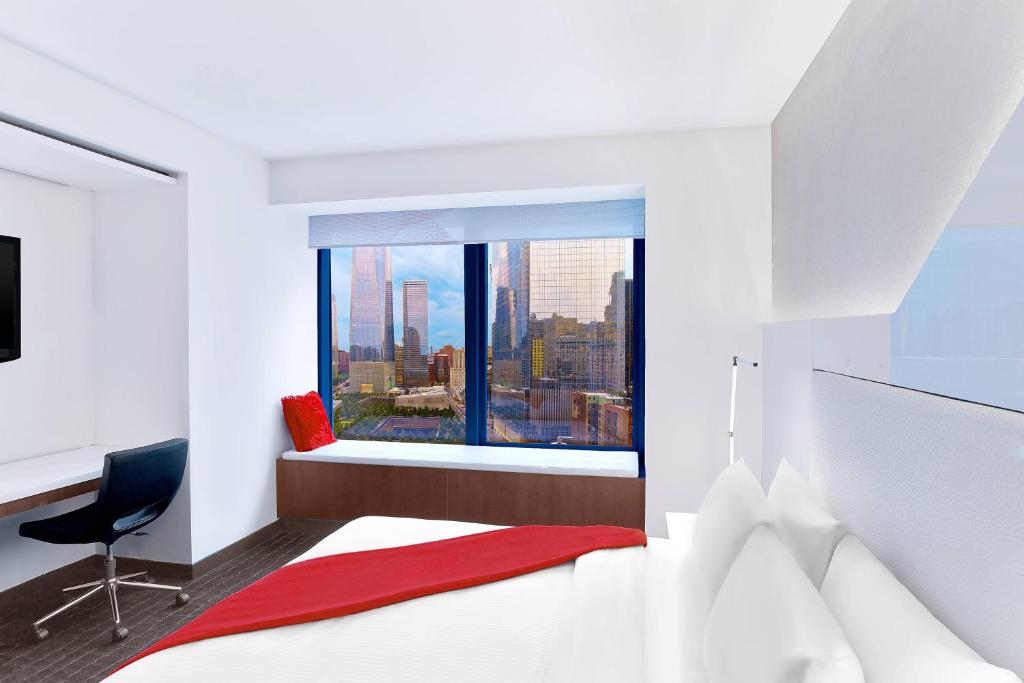 The Washington by LuxUrban - Deluxe King Room - Non-Smoking