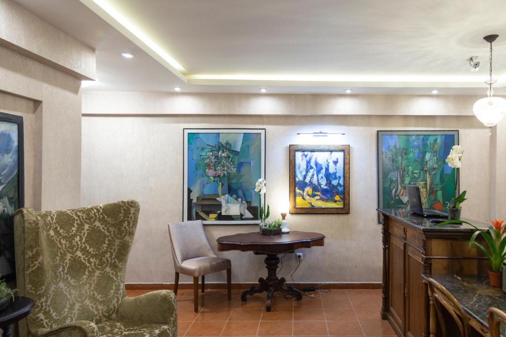 Fotografie z fotogalerie ubytování Omart Hotel - Gallery v destinaci Tbilisi City