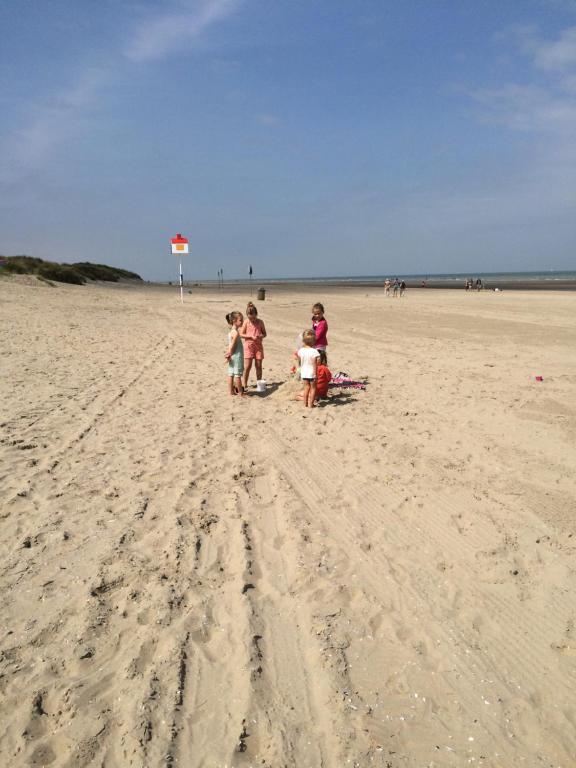 Hosté ubytování Gezellig appartement aan Oostduinkerkse strand