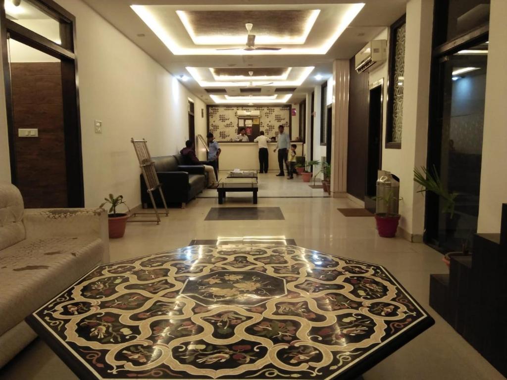 Posezení v ubytování Hotel Agra Dazzling East Gate