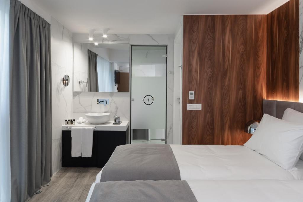 Elia Ermou Athens Hotel - 17