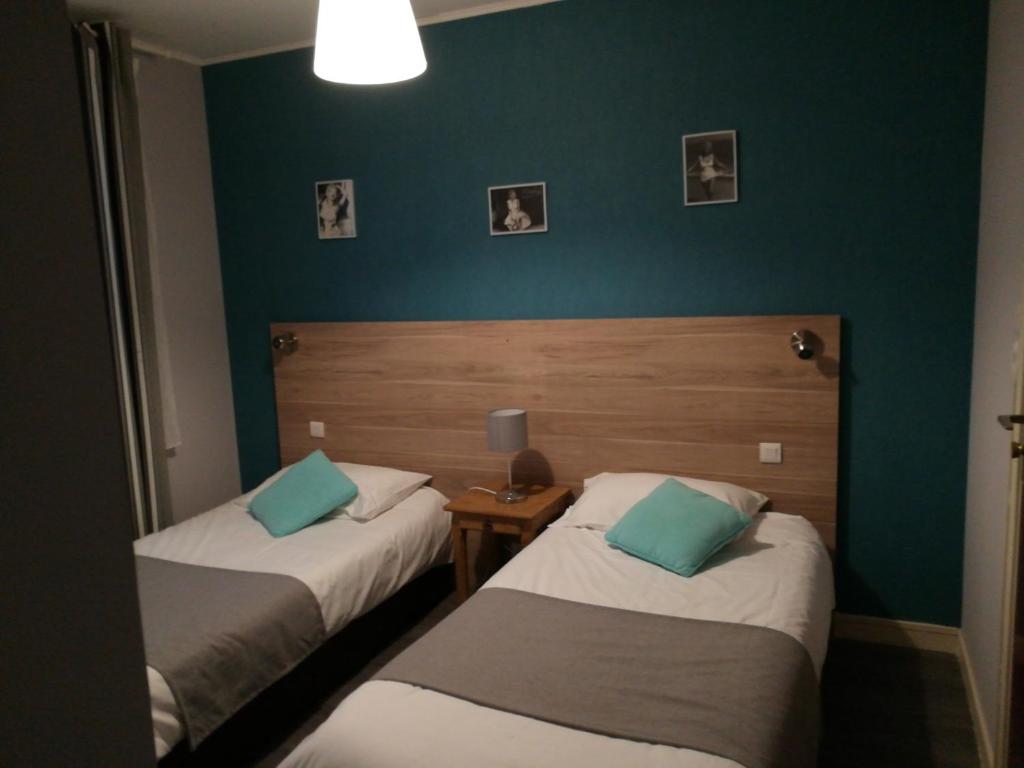 Contact Hôtel du Relais Thouars - Family Suite
